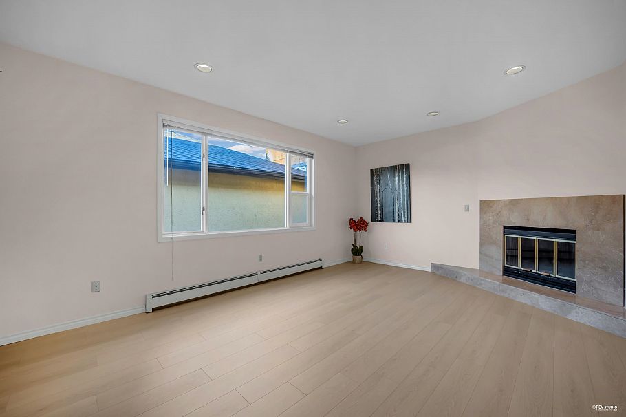 2445 W 19th Avenue Vancouver, BC - 13