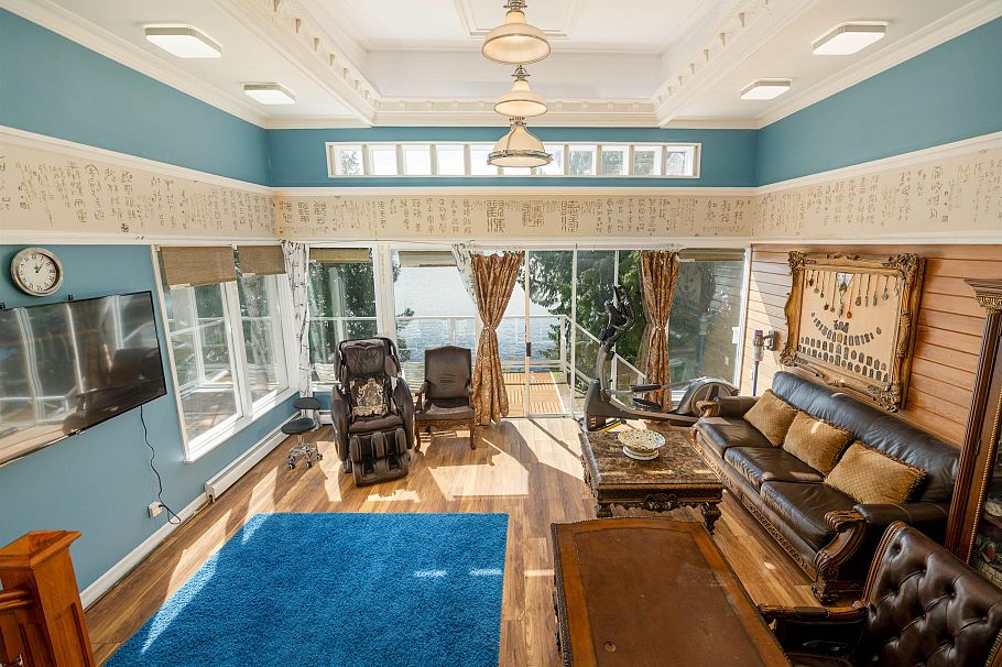 4515 Stonehaven Avenue North Vancouver, BC - 8