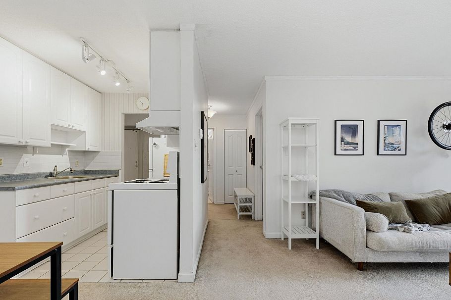 105 307 W 2nd Street North Vancouver, BC - 20