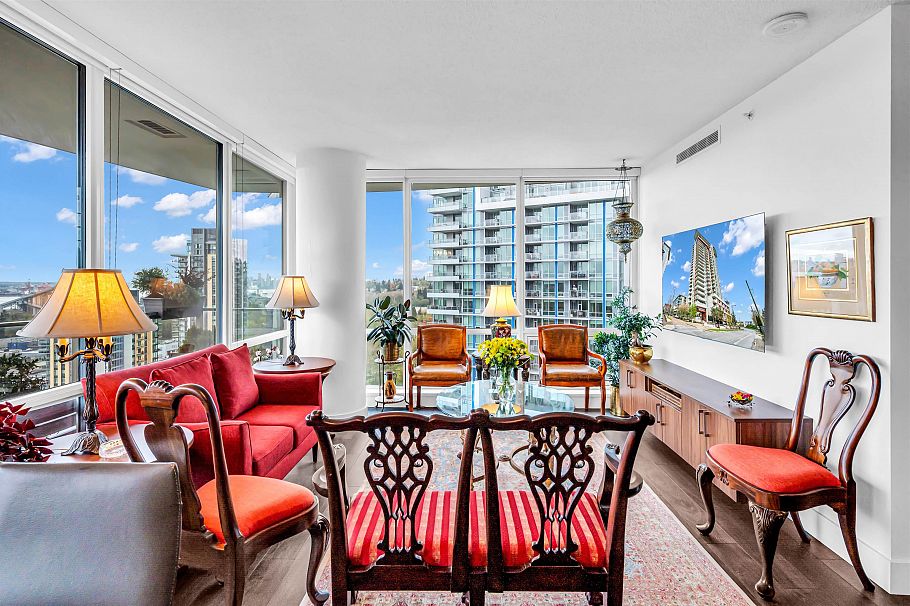 2107 1550 Fern Street North Vancouver, BC - 10