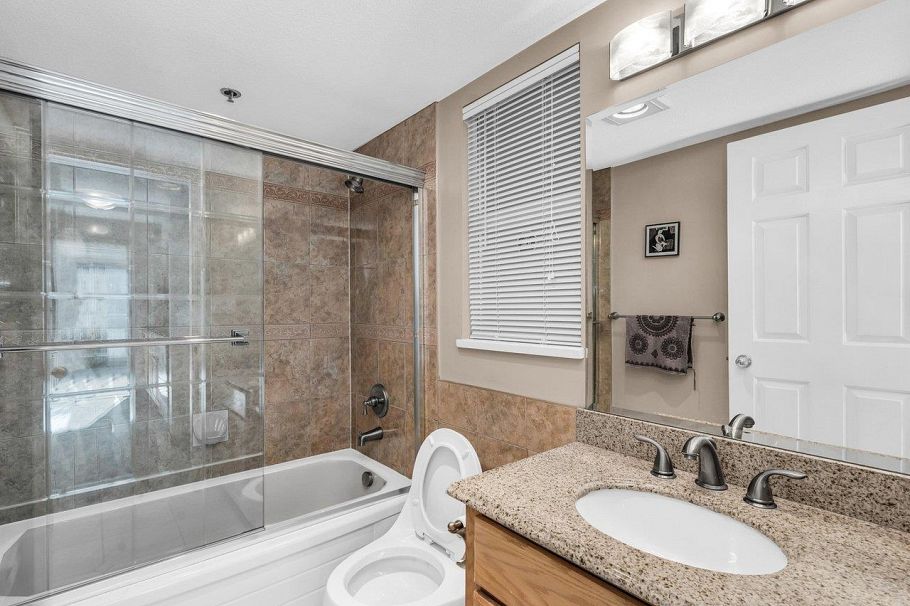 202 966 W 14th Avenue Vancouver, BC - 16