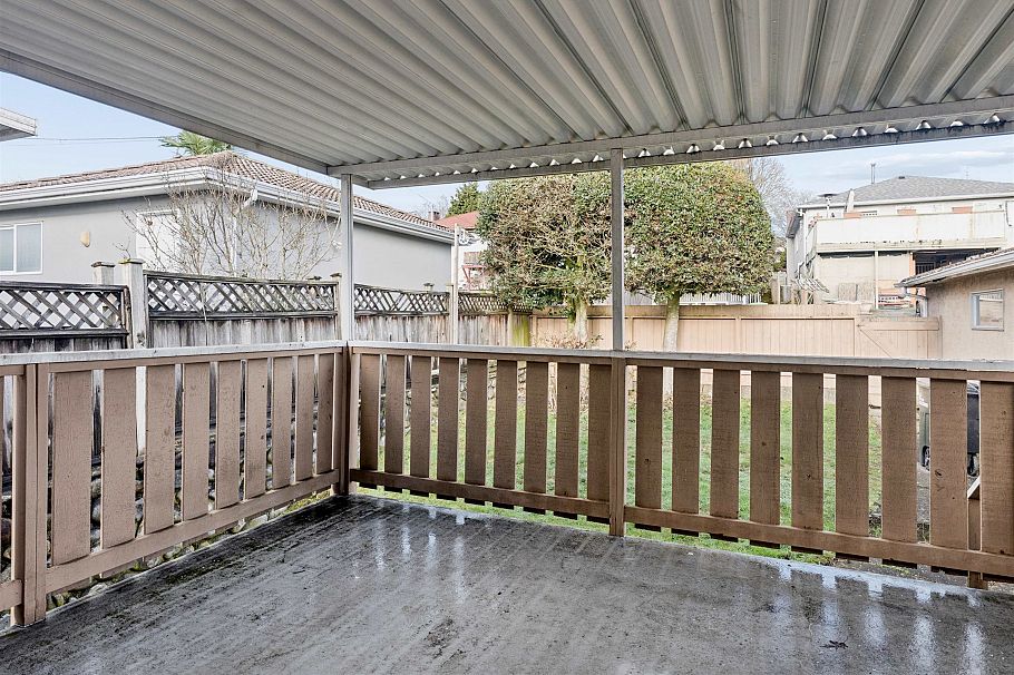 133 W 63rd Avenue Vancouver, BC - 35