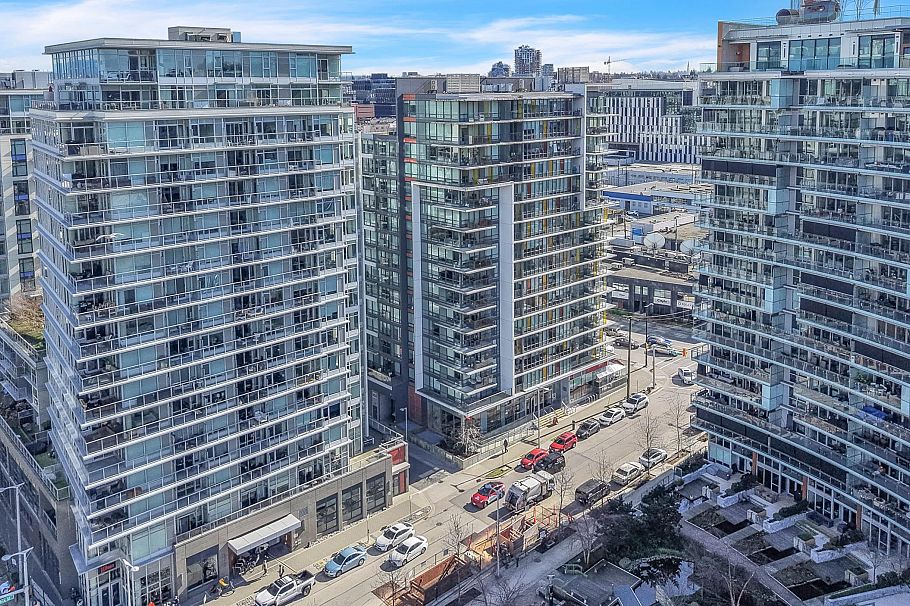 1405 1788 Columbia Street Vancouver, BC - 3