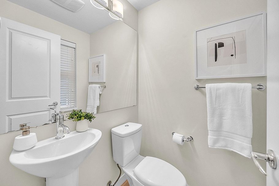 717 Premier Street North Vancouver, BC - 31