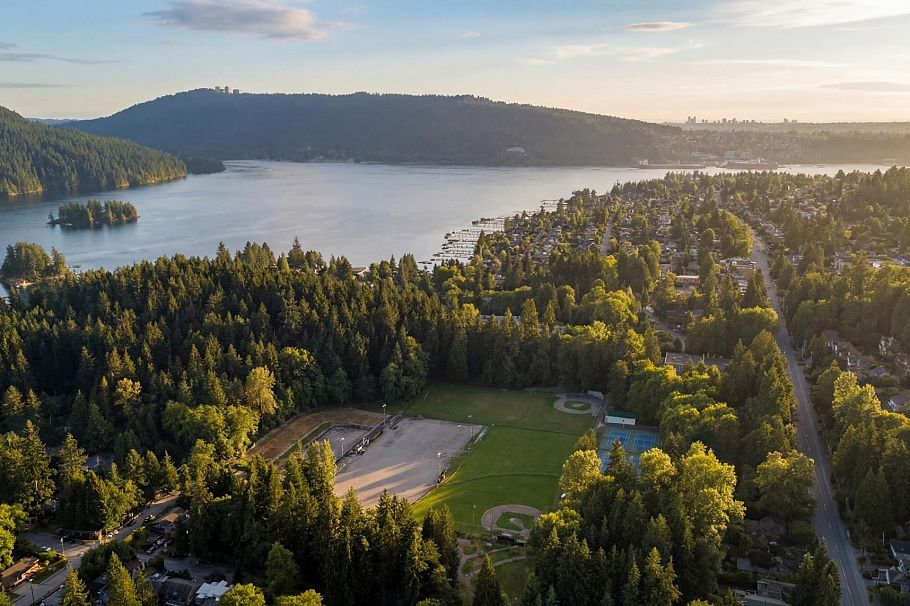 1857 Cliffwood Road North Vancouver, BC - 30