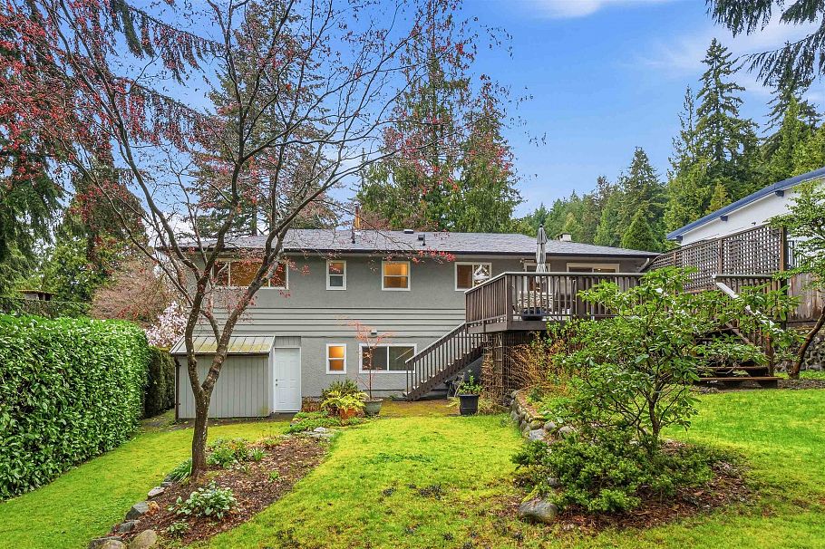 2829 Sechelt Drive North Vancouver, BC - 33