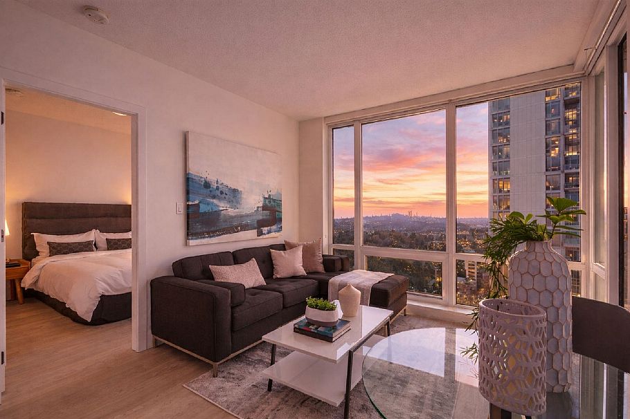 1804 680 Seylynn Crescent North Vancouver, BC - 1