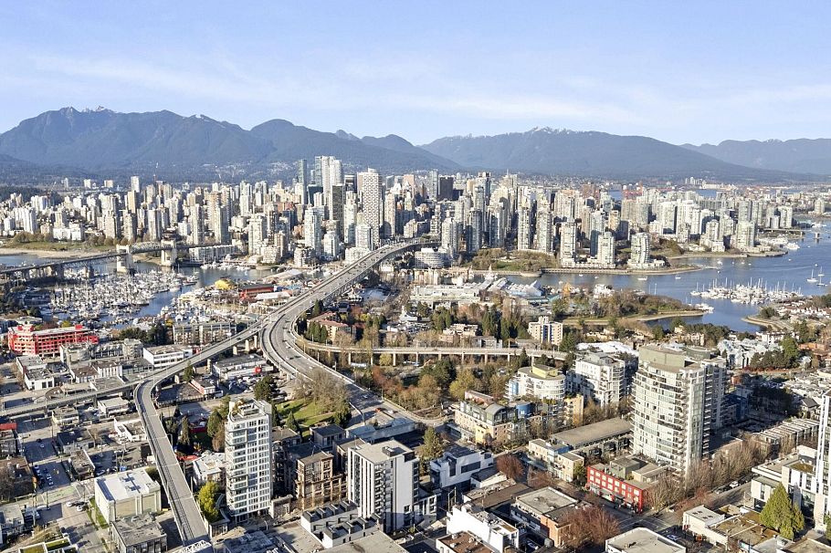 303 1633 West 8th Avenue Vancouver, BC - 37