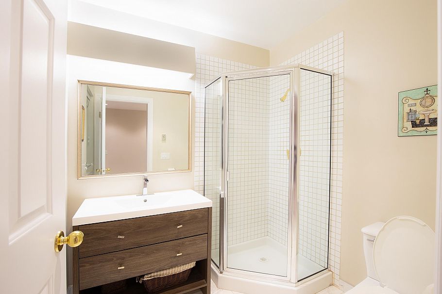 3973 Braemar Place North Vancouver, BC - 35