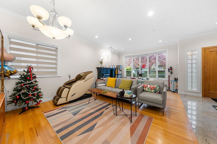 62 E 61st Avenue Vancouver, BC - 13