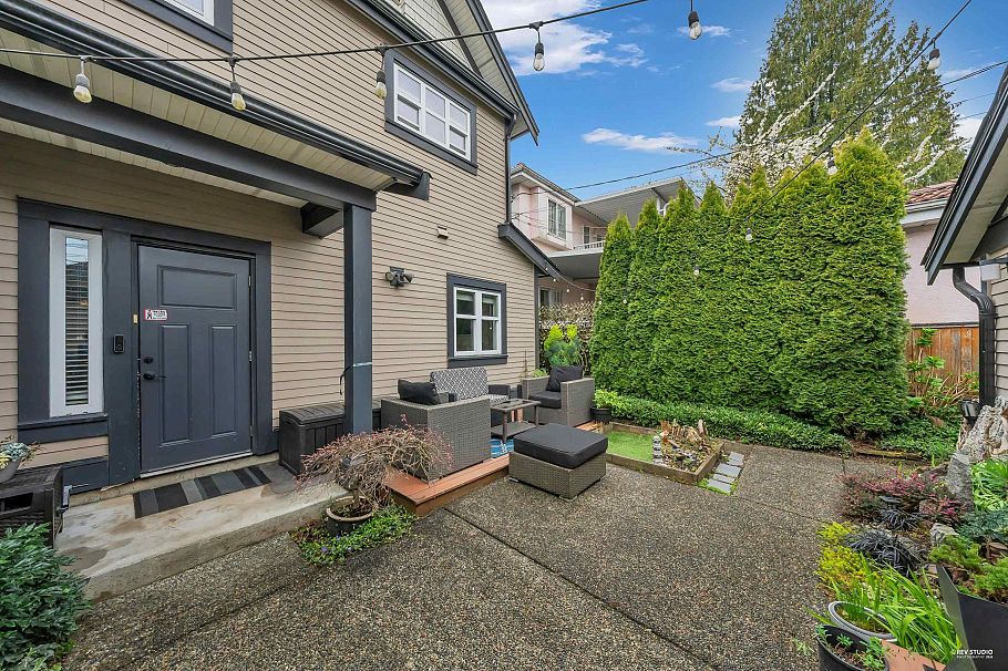 723 E 12th Avenue Vancouver, BC - 31