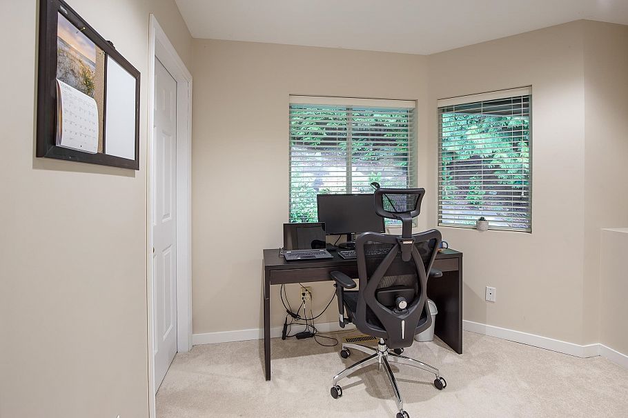 3973 Braemar Place North Vancouver, BC - 23