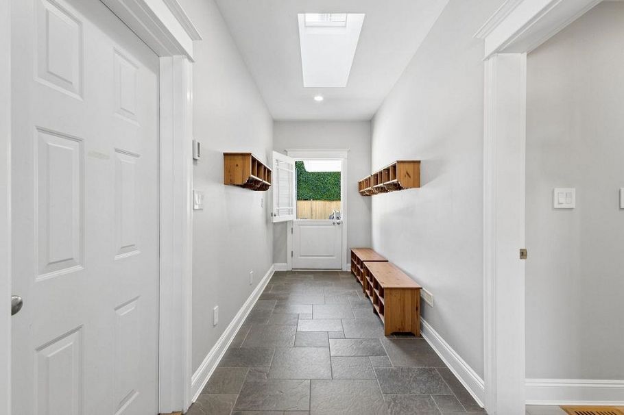 991 Hampshire Road North Vancouver, BC - 26