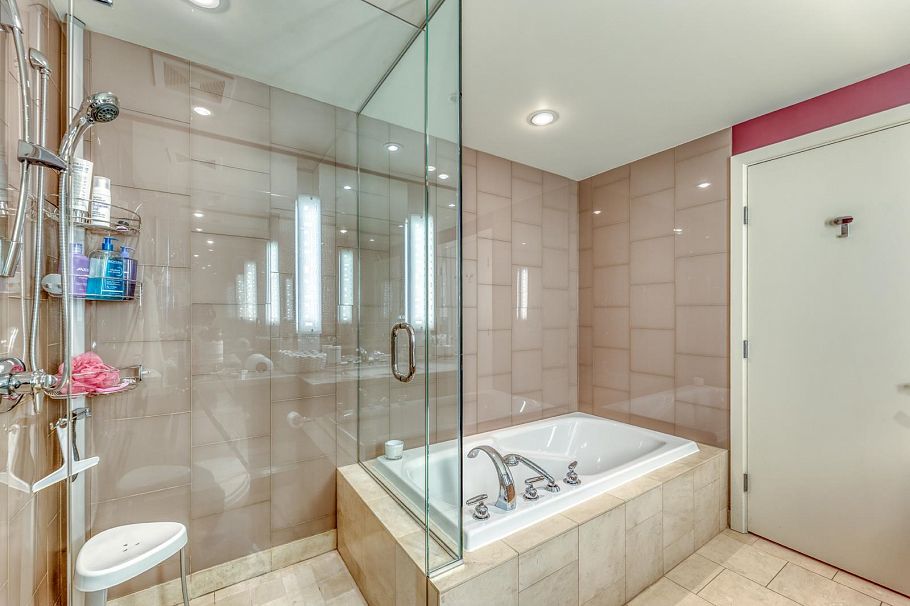 TH29 1295 W Cordova Street Vancouver, BC - 21