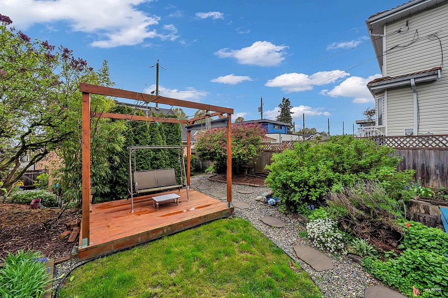 378 E 59th Avenue Vancouver, BC - 14