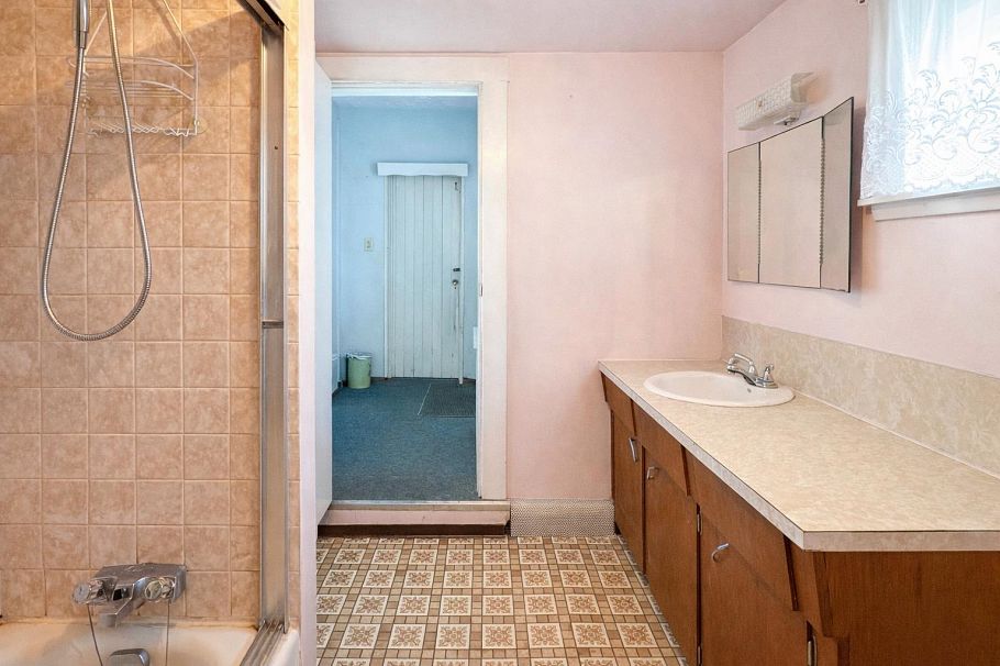 3865 Sandell Street Burnaby, BC - 6