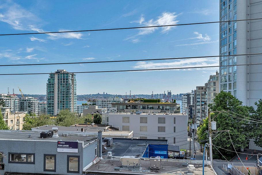 406 305 Lonsdale Avenue North Vancouver, BC - 11