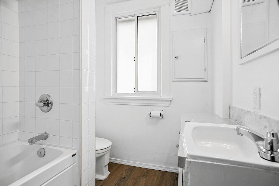 2654 Triumph Street Vancouver, BC - 13