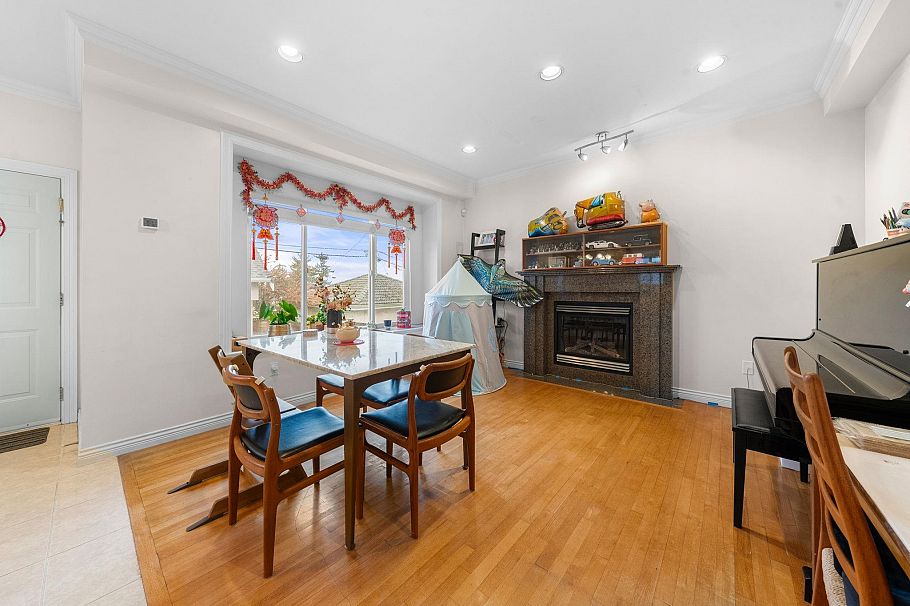 62 E 61st Avenue Vancouver, BC - 21