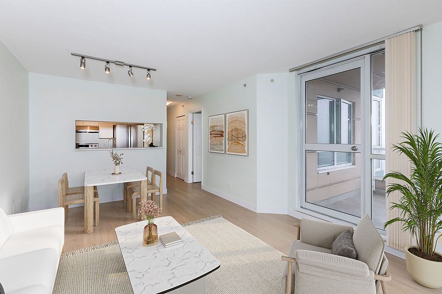 1808 5189 Gaston Street Vancouver, BC - 2