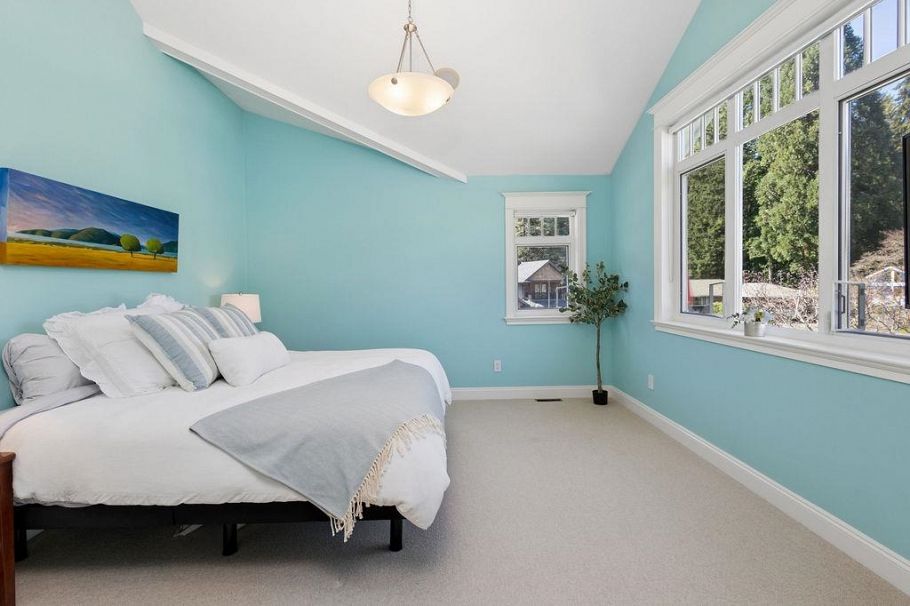 991 Hampshire Road North Vancouver, BC - 29