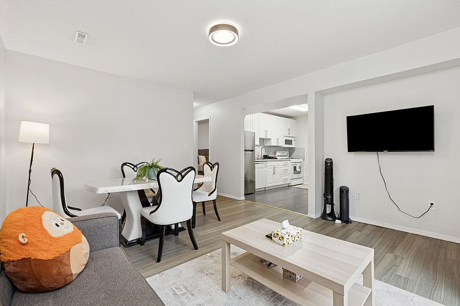 3638 Maginnis Avenue North Vancouver, BC - 33