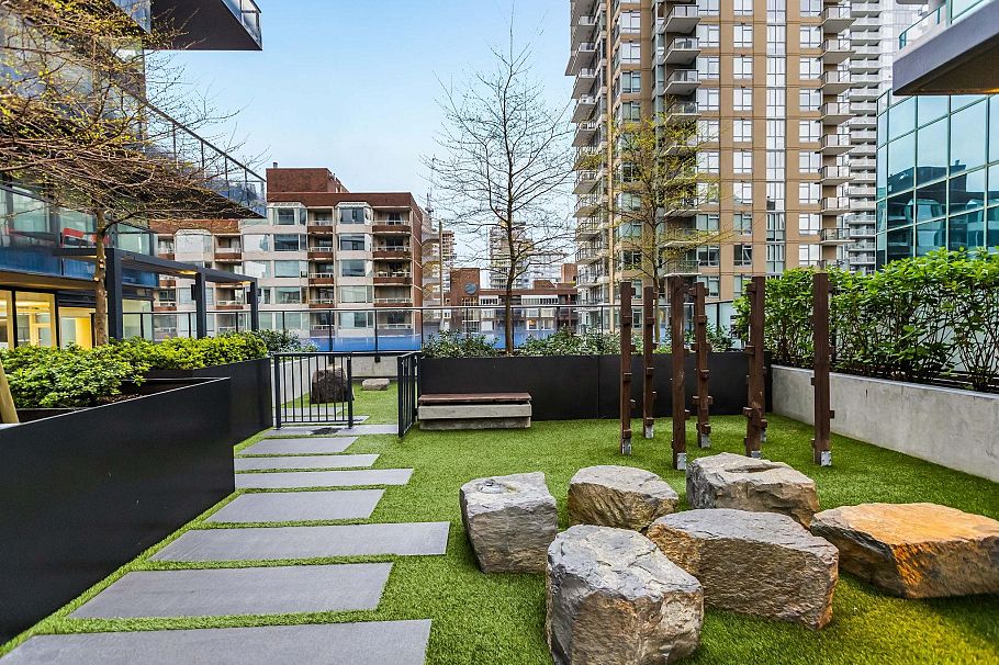 3404 1335 Howe Street Vancouver, BC - 36