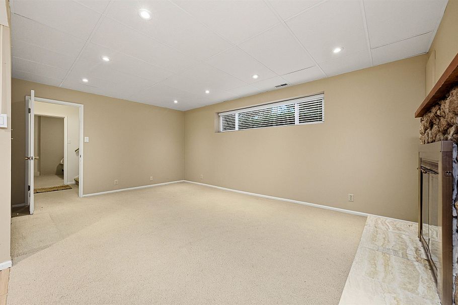 2829 Sechelt Drive North Vancouver, BC - 25