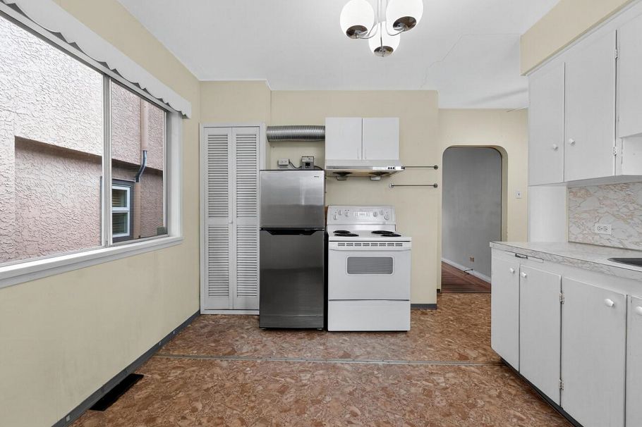 3069 E 18th Avenue Vancouver, BC - 10