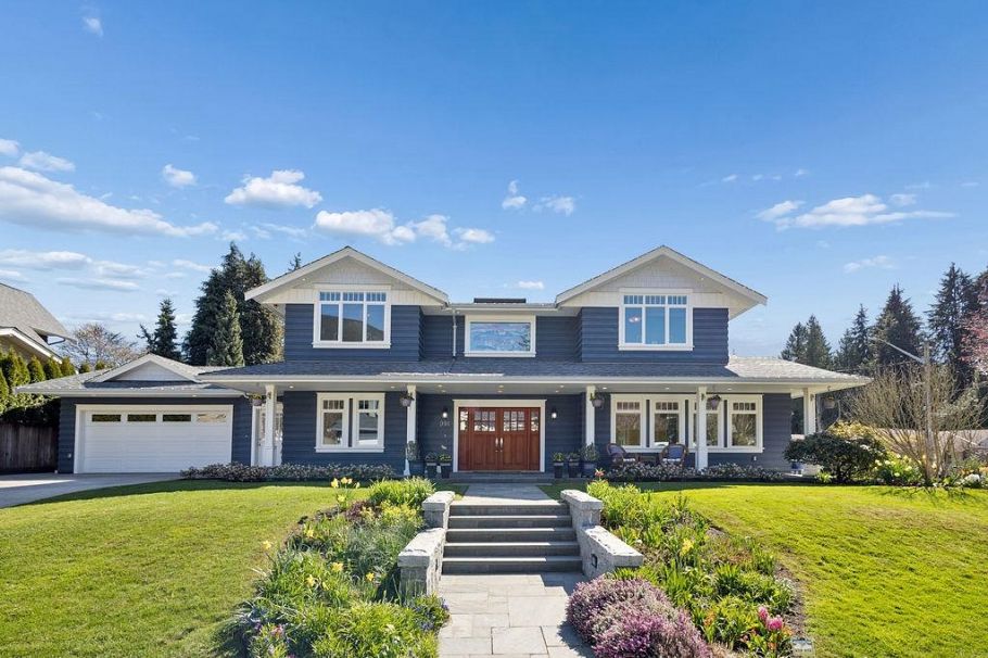 991 Hampshire Road North Vancouver, BC - 2