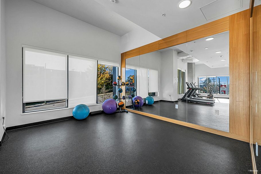 8111 Chester Street Vancouver, BC - 16