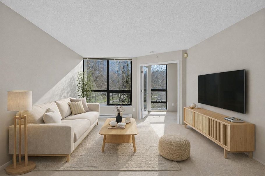 303 3588 Crowley Drive Vancouver, BC - 1