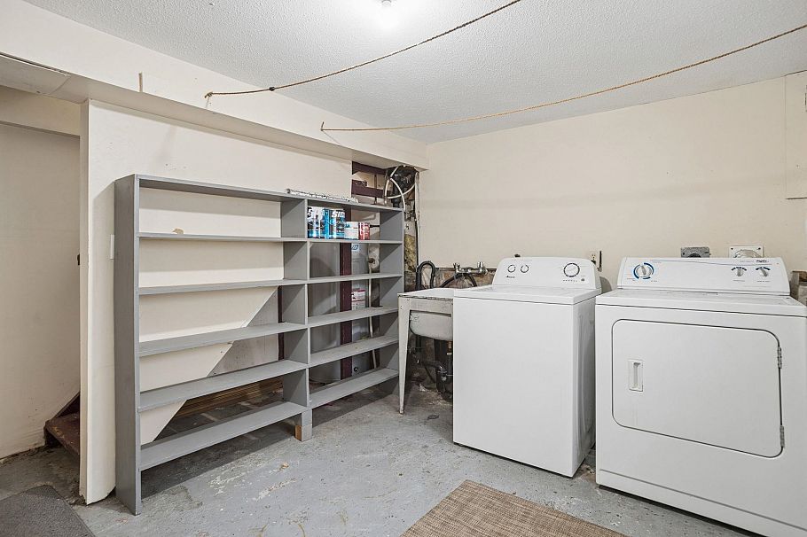 2654 Triumph Street Vancouver, BC - 20