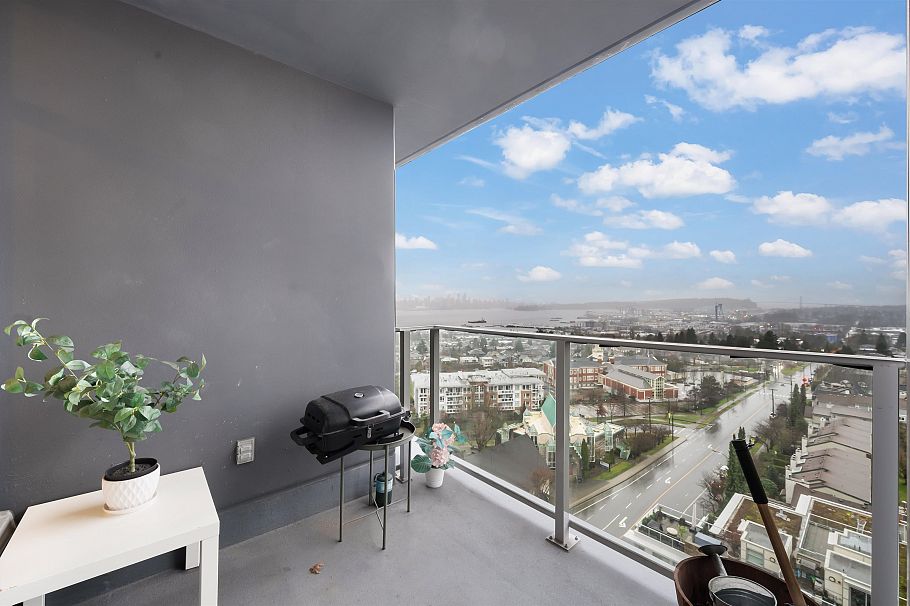 1304 1320 Chesterfield Avenue North Vancouver, BC - 16