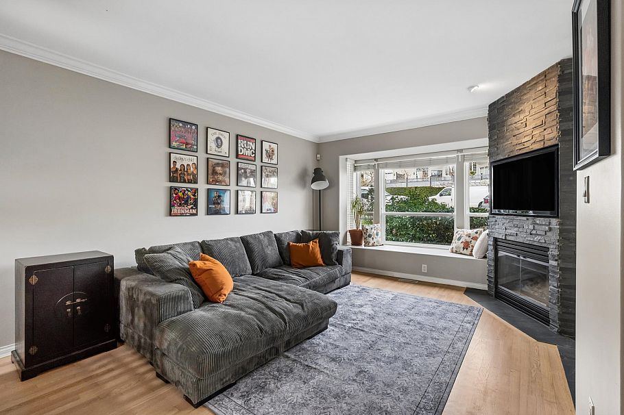 104 225 E 6th Street North Vancouver, BC - 3