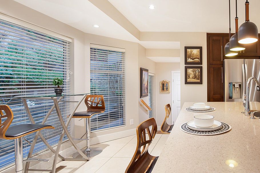 3973 Braemar Place North Vancouver, BC - 32