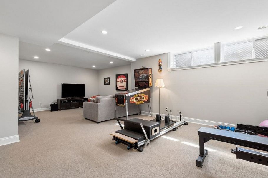 991 Hampshire Road North Vancouver, BC - 39