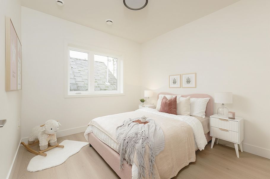 2 735 E 10th Avenue Vancouver, BC - 19