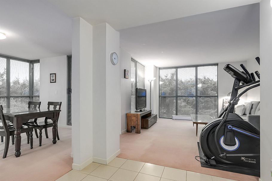 403 1633 W 10th Avenue Vancouver, BC - 3