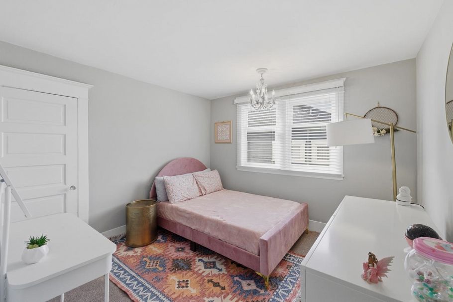 424 E Keith Road North Vancouver, BC - 20