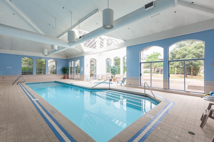 219 525 Wheelhouse Square Vancouver, BC - 2