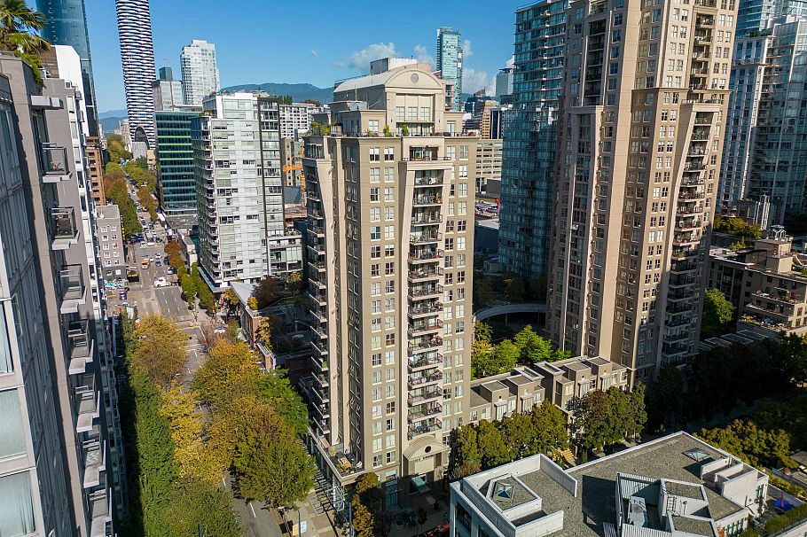 1507 989 Richards Street Vancouver, BC - 28
