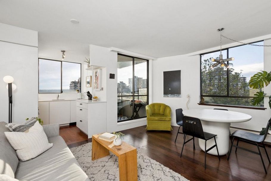 902 1108 Nicola Street Vancouver, BC - 2