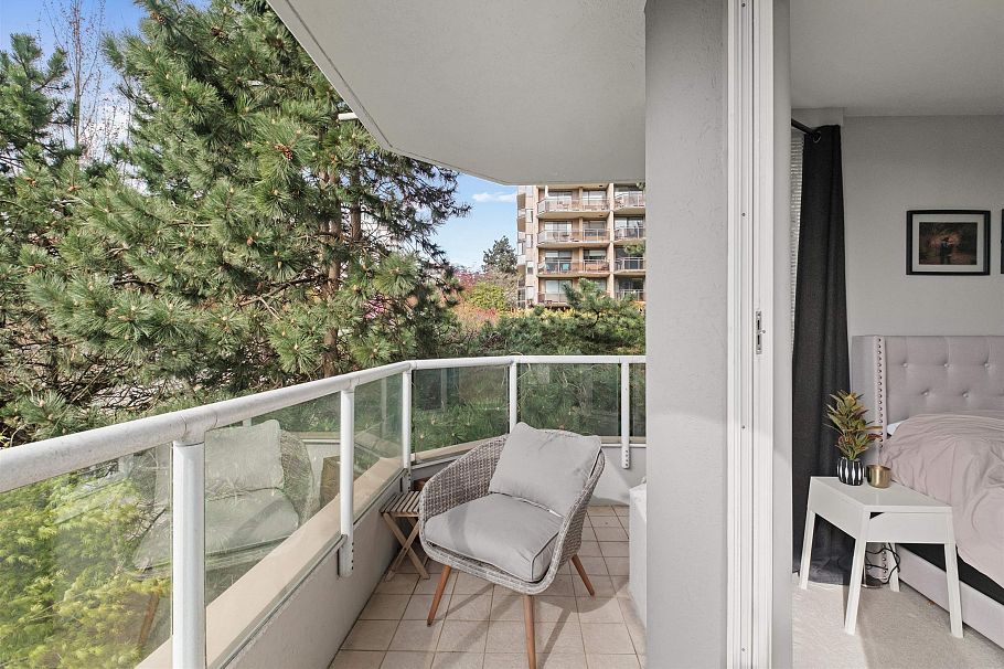303 408 Lonsdale Avenue North Vancouver, BC - 33