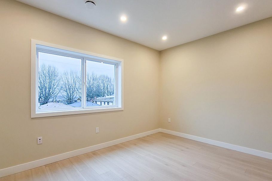 3433 E 23rd Avenue Vancouver, BC - 18