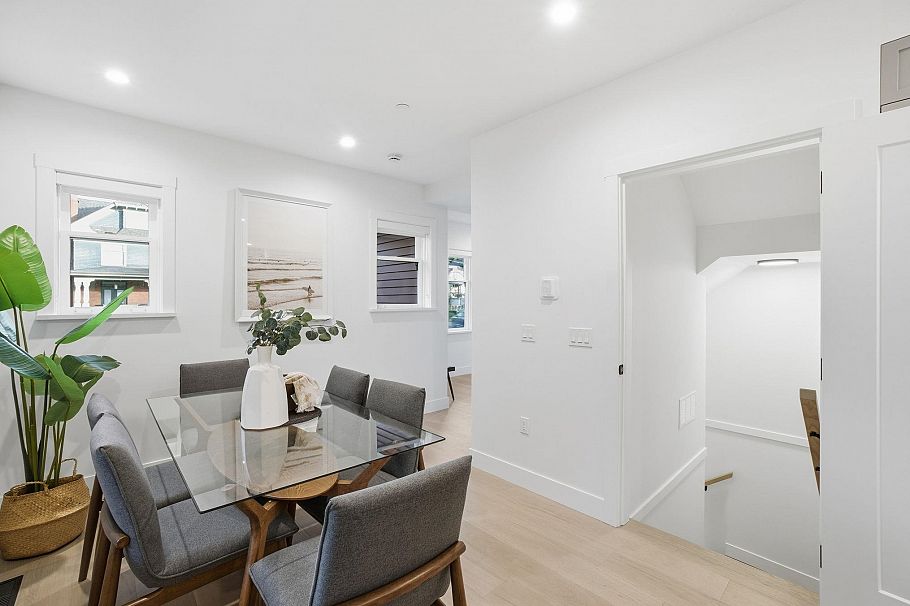 1081 Semlin Drive Vancouver, BC - 9