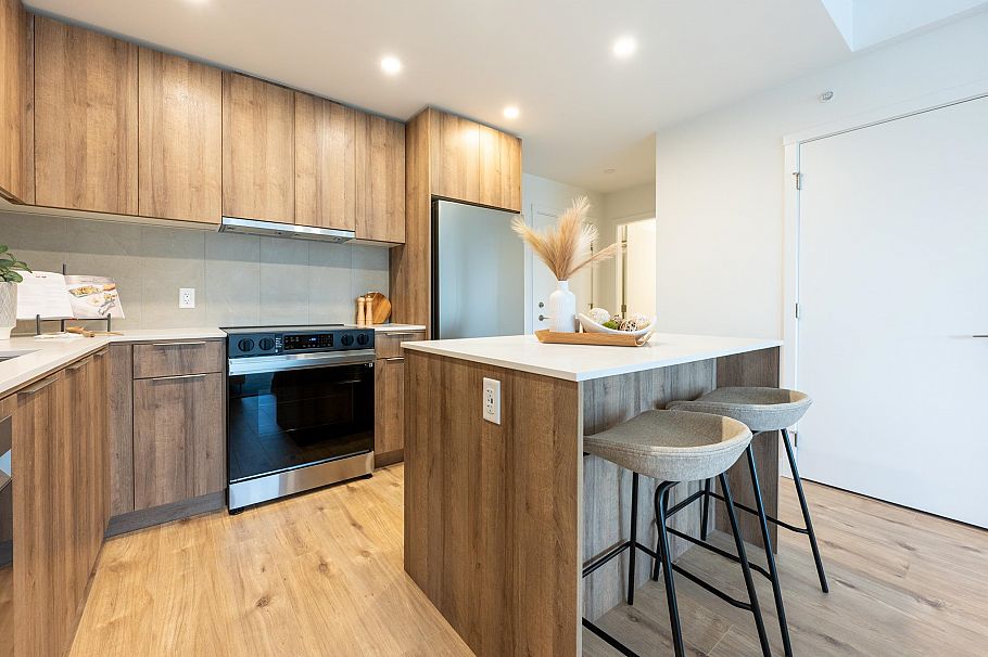 605 3596 Malsum Drive North Vancouver, BC - 21