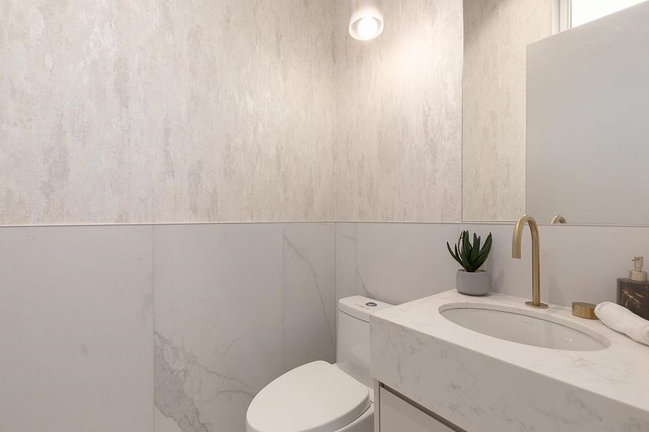 1 3617 W 12th Avenue Vancouver, BC - 12