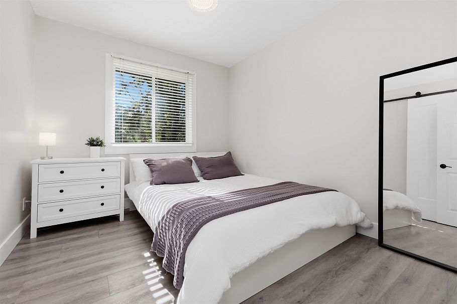 4535 Raeburn Street North Vancouver, BC - 23