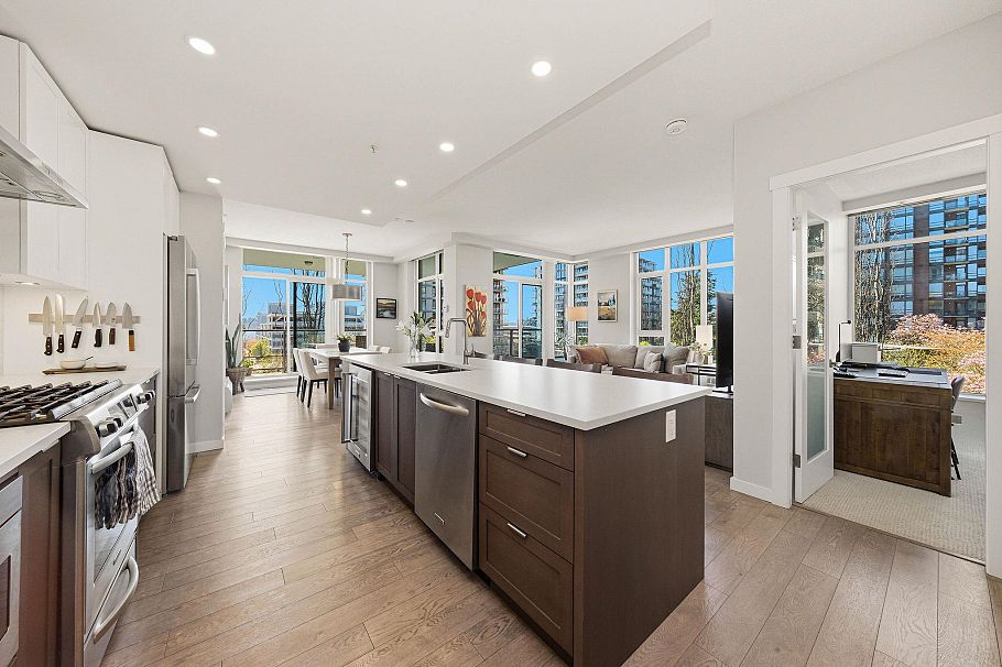 208 135 W 2nd Street North Vancouver, BC - 4